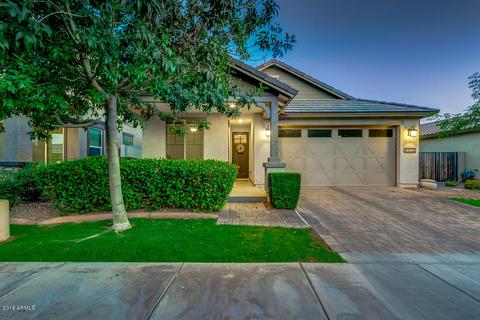 4103 E Mesquite St, Gilbert, AZ 85296 photo 1