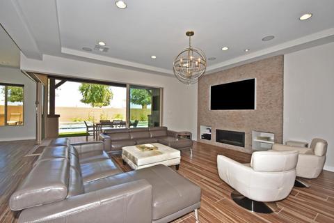 3126 E Cat Balue Dr, Phoenix, AZ 85050 photo 9