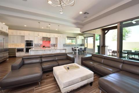 3126 E Cat Balue Dr, Phoenix, AZ 85050 photo 10