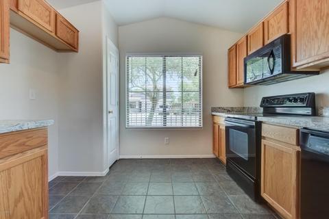 3266 E Thunderheart Trl, Gilbert, AZ 85297 photo 9