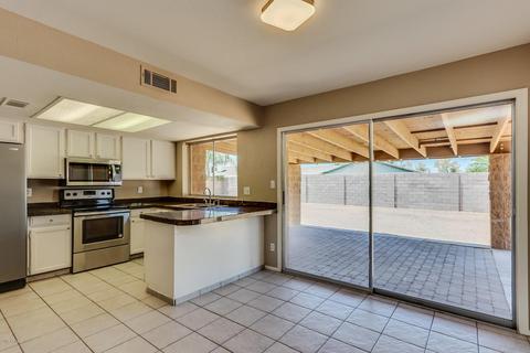 1014 S 33rd Pl, Mesa, AZ 85204 photo 4