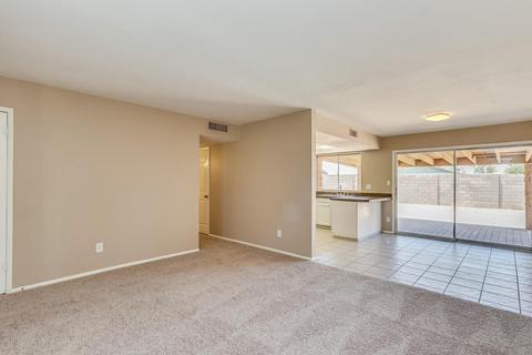 1014 S 33rd Pl, Mesa, AZ 85204 photo 2