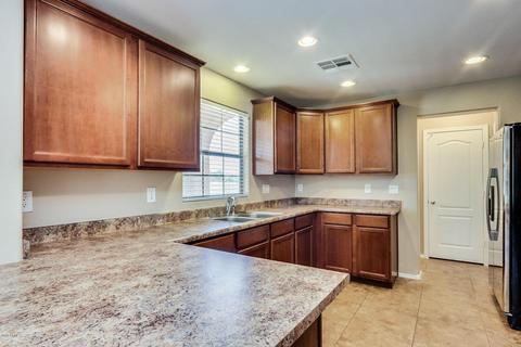 1731 S Balboa Dr, Gilbert, AZ 85295 photo 4