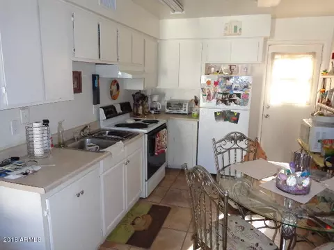 945 E Roma Ave, Phoenix, AZ 85014 photo 2