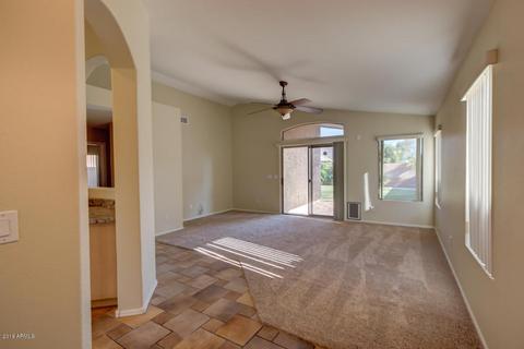 877 E Baylor Ln, Gilbert, AZ 85296 photo 3
