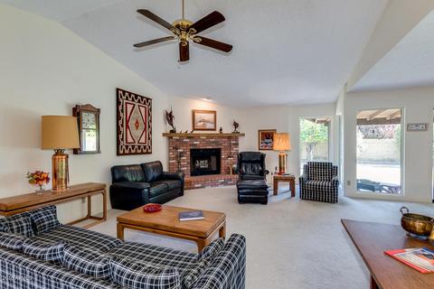 2305 E Leonora St, Mesa, AZ 85213 photo 5