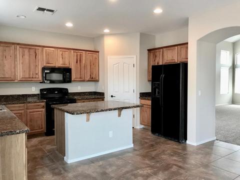 6525 S 37th Dr, Phoenix, AZ 85041 photo 5