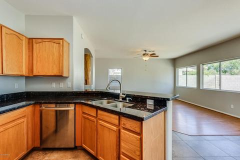 3669 E Remington Dr, Gilbert, AZ 85297 photo 4