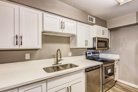 810 E Colter St #37, Phoenix, AZ 85014 photo 4