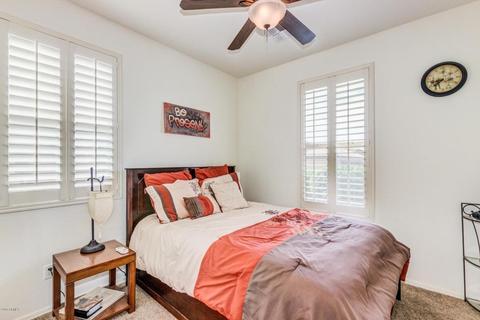2161 E Gillcrest Rd, Gilbert, AZ 85298 photo 2