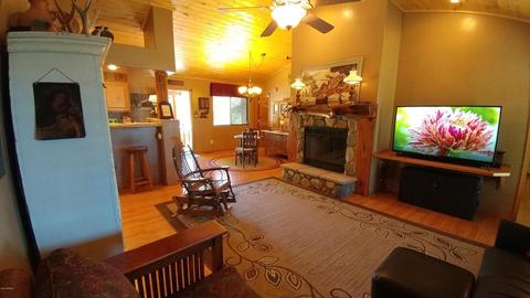 2658 Lodge Loop, Overgaard, AZ 85933 photo 10