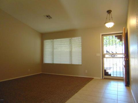 735 S Lanus Dr, Gilbert, AZ 85296 photo 2
