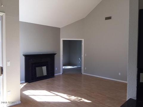 1633 E Lakeside Dr #10, Gilbert, AZ 85234 photo 3