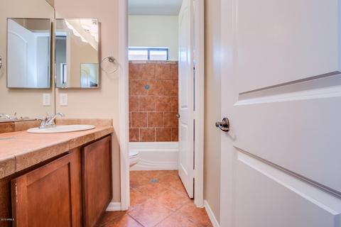 1555 E Kings Ct, Gilbert, AZ 85234 photo 11
