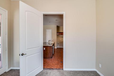 1555 E Kings Ct, Gilbert, AZ 85234 photo 17
