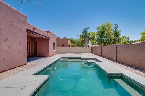 1555 E Kings Ct, Gilbert, AZ 85234 photo 4