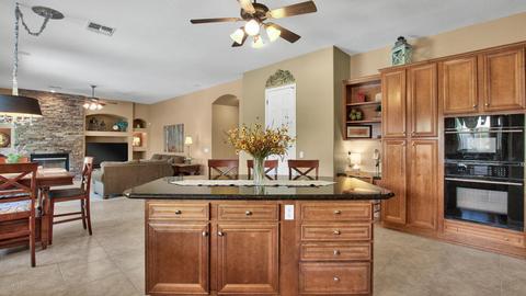 1095 E Oakland Ct, Gilbert, AZ 85295 photo 6