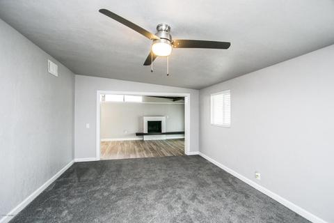 3302 E Holly St, Phoenix, AZ 85008 photo 9