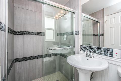 3302 E Holly St, Phoenix, AZ 85008 photo 17