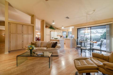1426 W Iris Dr, Gilbert, AZ 85233 photo 5