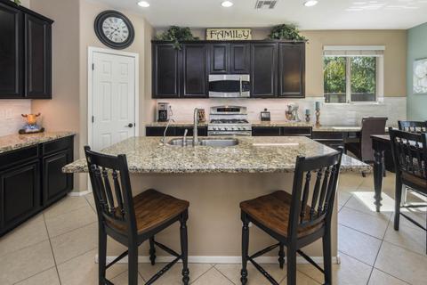 3853 E Amber Ln, Gilbert, AZ 85296 photo 11