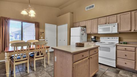 3056 E Millbrae Ln, Gilbert, AZ 85234 photo 10