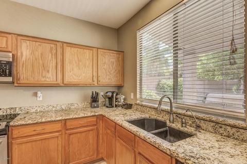4115 E Lariat Ln, Phoenix, AZ 85050 photo 12