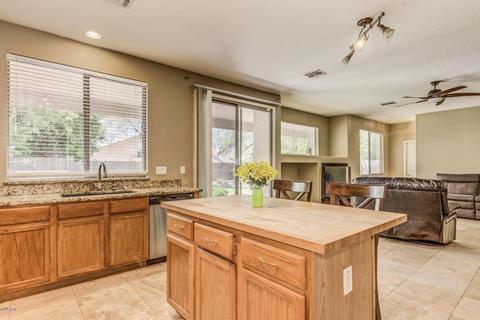 4115 E Lariat Ln, Phoenix, AZ 85050 photo 14