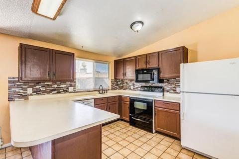 7551 E Diamond Cir, Mesa, AZ 85208 photo 10