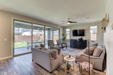 4238 E Amber Ln, Gilbert, AZ 85296 photo 8