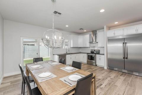 2140 E Palm Ln, Phoenix, AZ 85006 photo 1