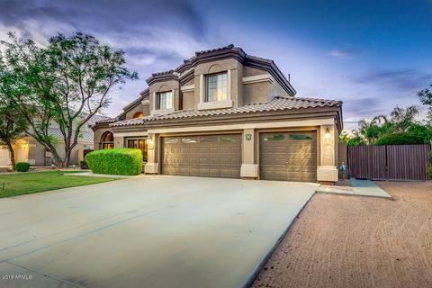 2121 S Boulder Ct, Gilbert, AZ 85295 photo 3