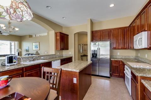 6829 S Pinehurst Dr, Gilbert, AZ 85298 photo 6