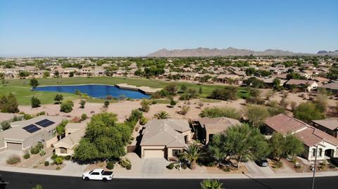 6829 S Pinehurst Dr, Gilbert, AZ 85298 photo 2