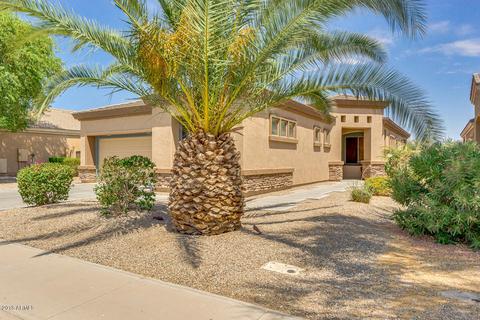 6829 S Pinehurst Dr, Gilbert, AZ 85298 photo 1
