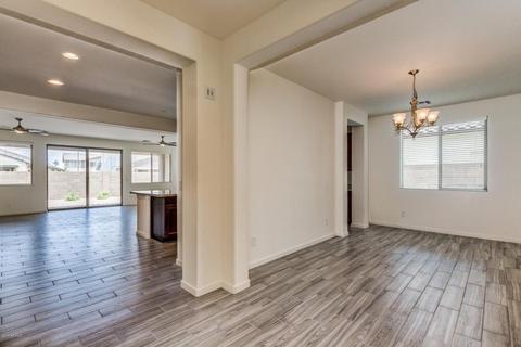 2822 E Palm St, Mesa, AZ 85213 photo 4