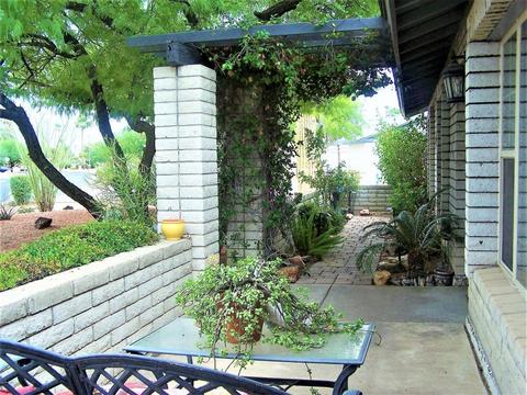 2835 E Vista Dr, Phoenix, AZ 85032 photo 1