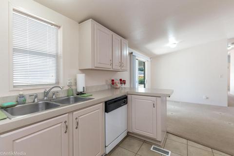 3502 E Sandra Ter, Phoenix, AZ 85032 photo 8