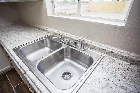 1930 E Wier Ave, Phoenix, AZ 85040 photo 8