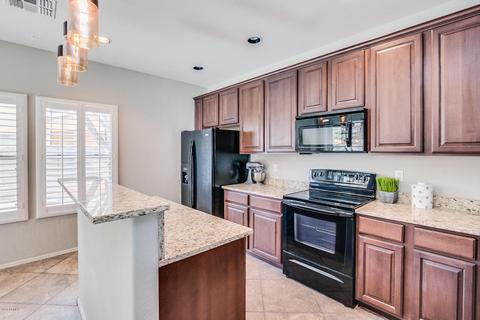 1210 E Hampton Ln, Gilbert, AZ 85295 photo 4