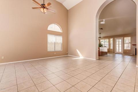 2235 E Lakecrest Dr, Gilbert, AZ 85234 photo 3