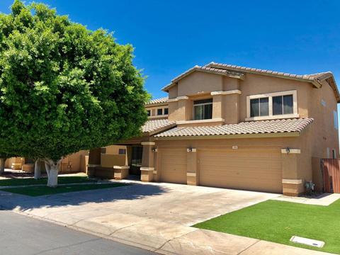 452 E Windsor Dr, Gilbert, AZ 85296 photo 1