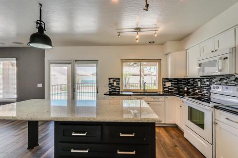 4726 E Verbena Dr, Phoenix, AZ 85044 photo 6