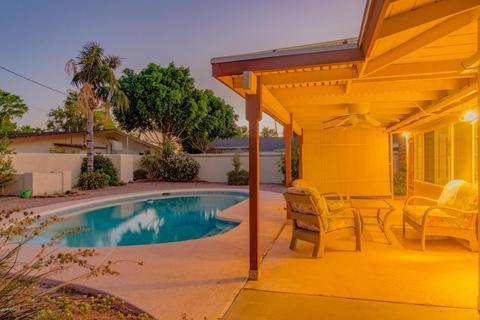 215 W Harmont Dr, Phoenix, AZ 85021 photo 3