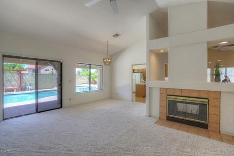 1918 E Ludlow Dr, Phoenix, AZ 85022 photo 2
