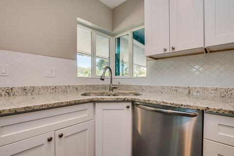 8710 N 7th Ave, Phoenix, AZ 85021 photo 6