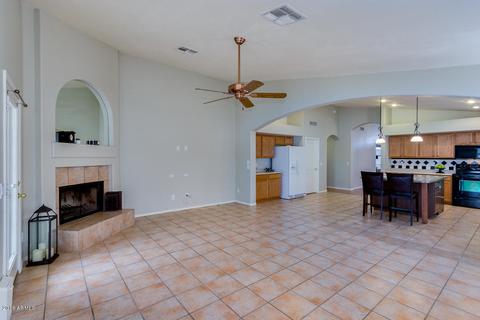 445 S Churchill Dr, Gilbert, AZ 85296 photo 4