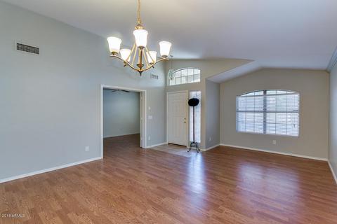 445 S Churchill Dr, Gilbert, AZ 85296 photo 9