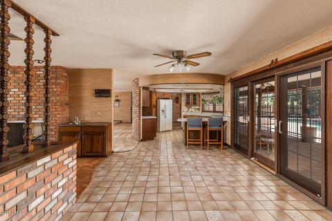 2013 E Inca St, Mesa, AZ 85213 photo 9
