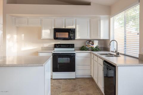 930 W Sun Coast Dr, Gilbert, AZ 85233 photo 9